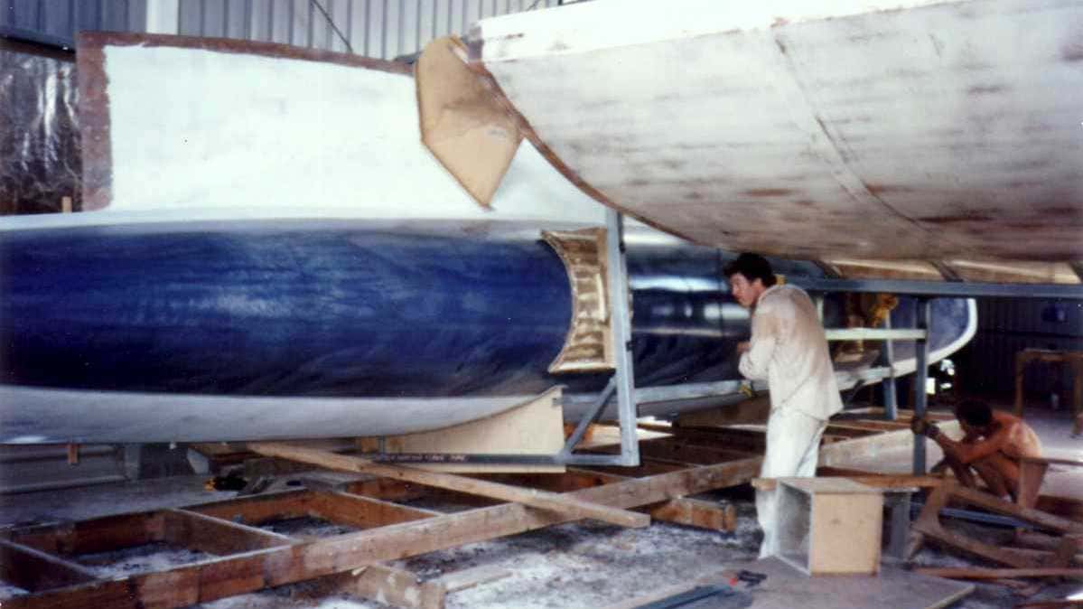 Turning the starboard hull
